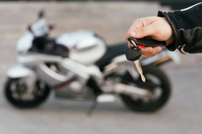 Beli Motor Cash atau Cicilan, Mana yang Lebih Baik? - Eksplorasiana